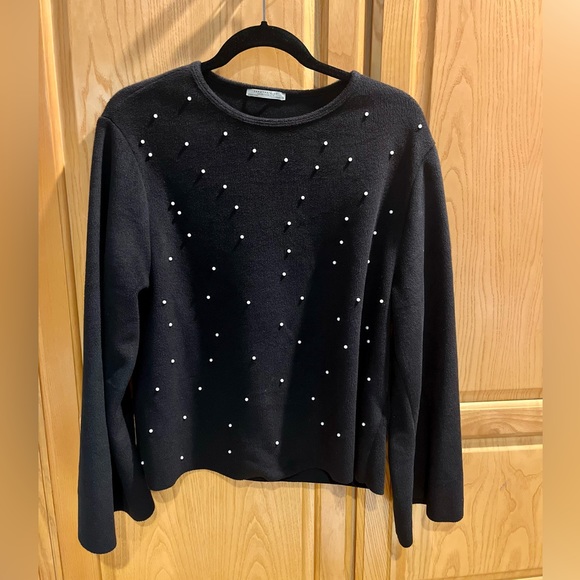 Zara Tops - Zara Trafaluc Black Fleece Faux Pearl Long Sleeve Top Size Medium